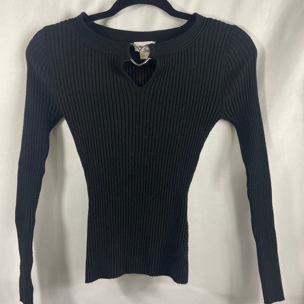 Size Small rib knit ladies sweater Long sleve with Metal open heart deta…